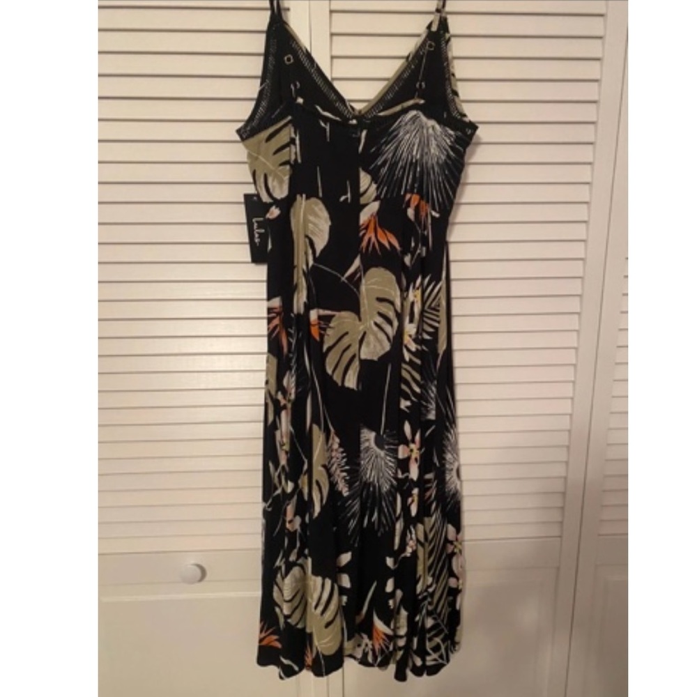 Dress - Picture 2 of 2